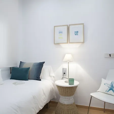 Sitges Group Beach Dreams *